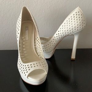 BCBG Generation white perf/leather heels size 6.5
